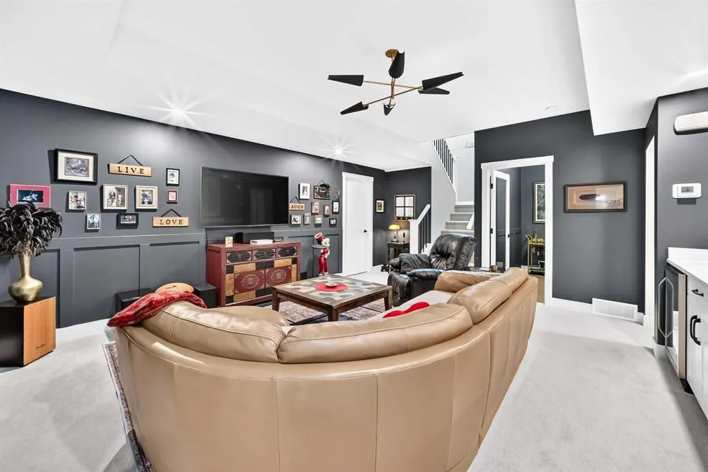 435 Grayling Lane