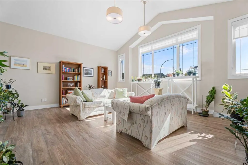 25 Cimarron Springs Court