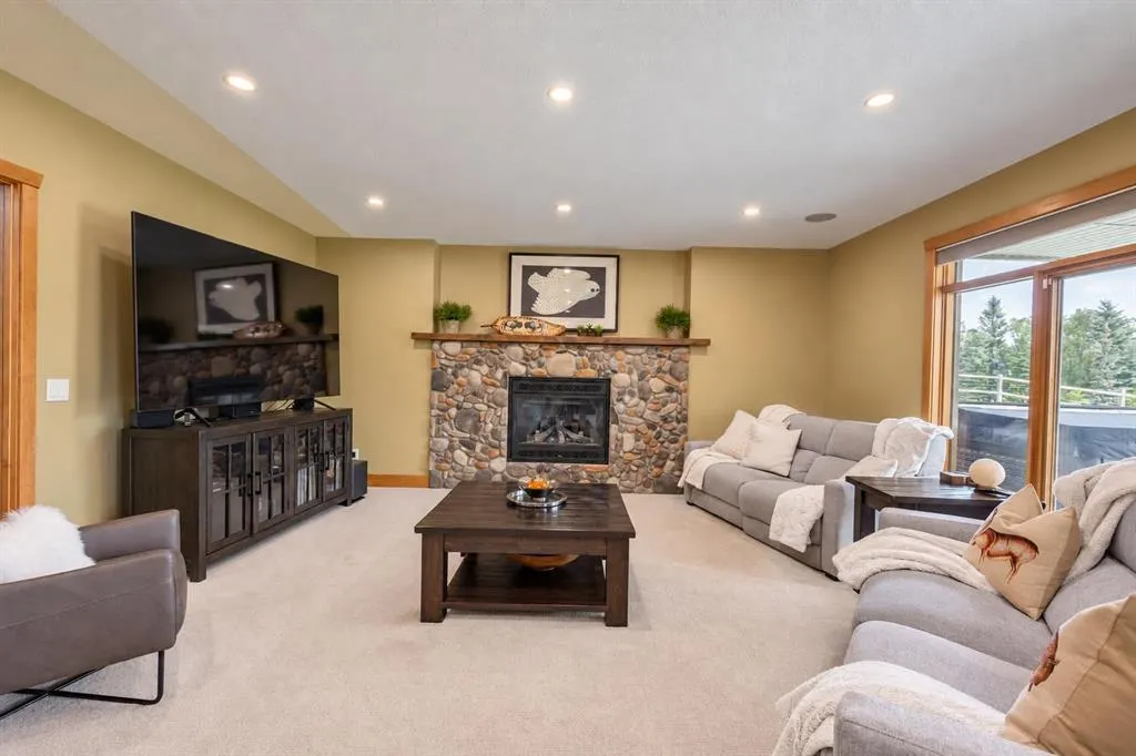 15 Gray Way