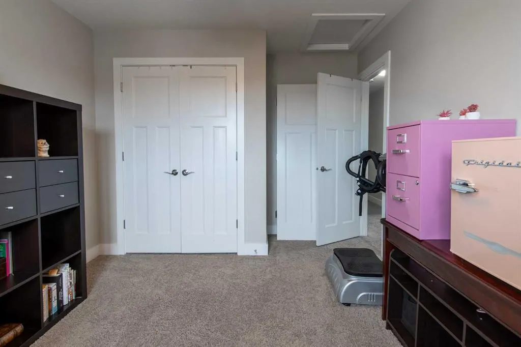 1284 Keystone Road W