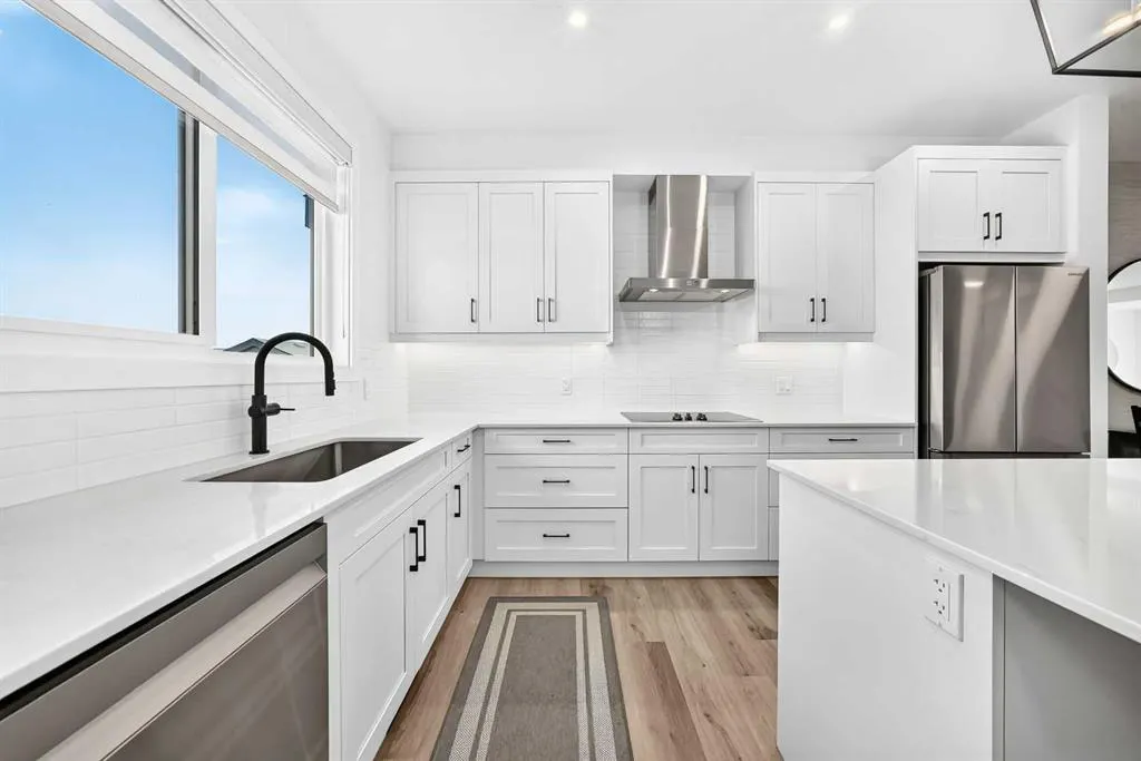 35 Silverton Glen Green SW