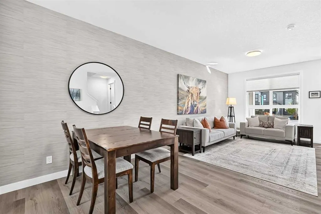35 Silverton Glen Green SW