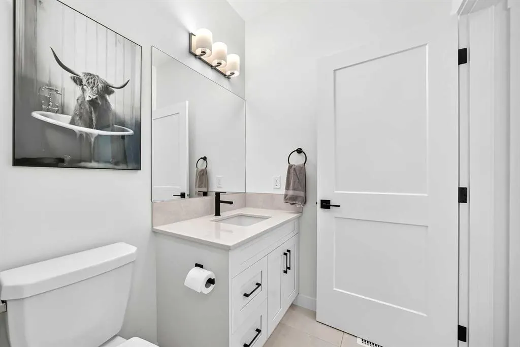 35 Silverton Glen Green SW
