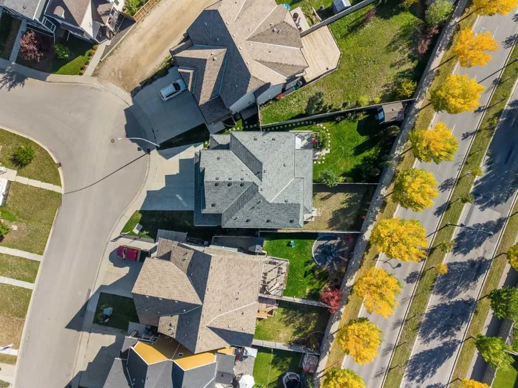203 Mahogany Grove SE