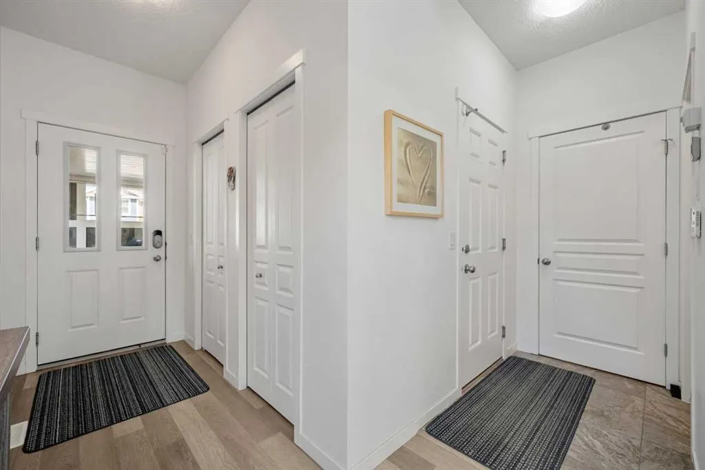 203 Mahogany Grove SE