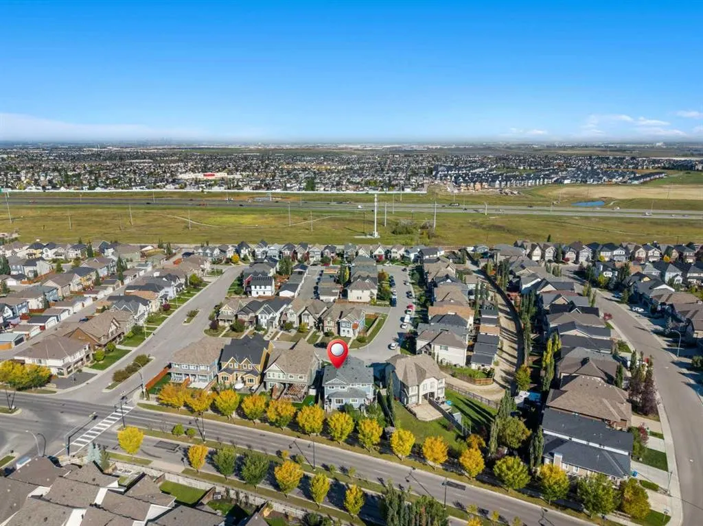 203 Mahogany Grove SE