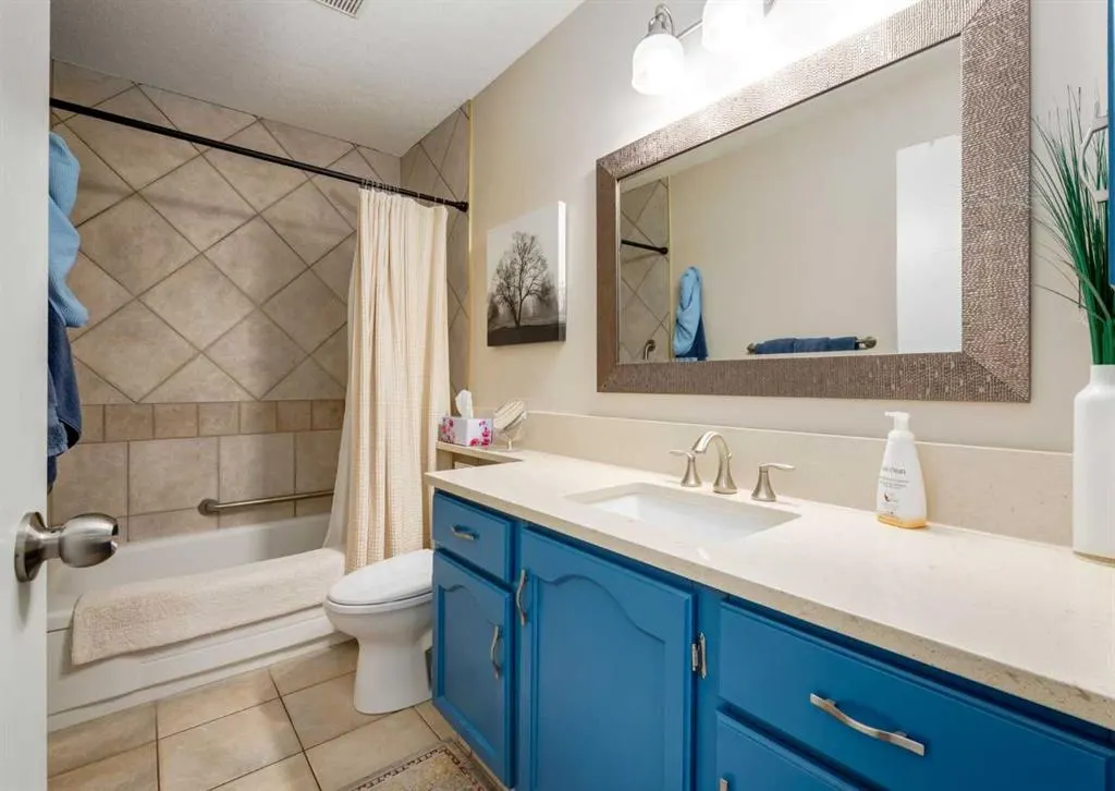 492 Silvergrove Gardens NW