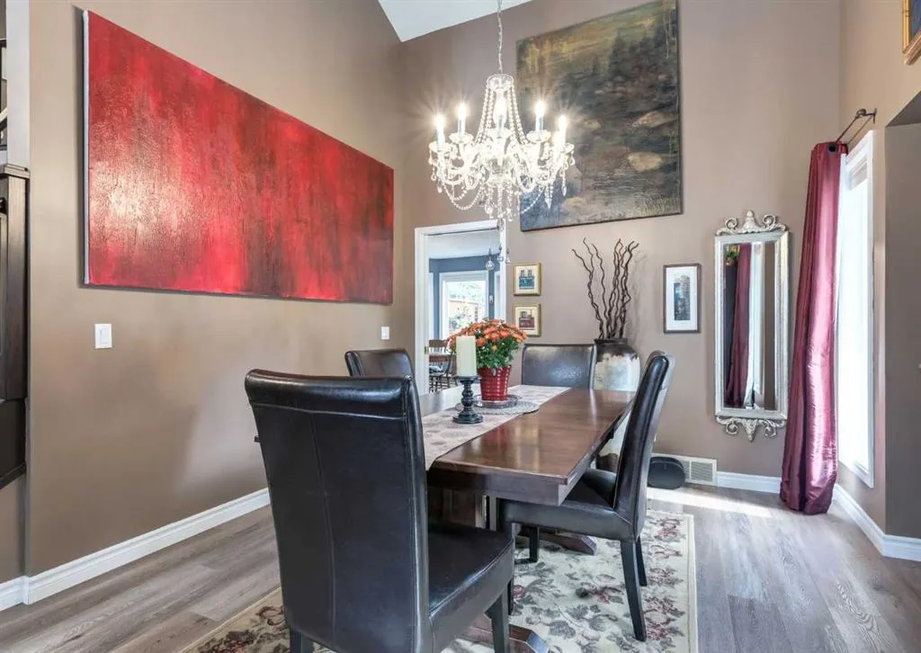 492 Silvergrove Gardens NW
