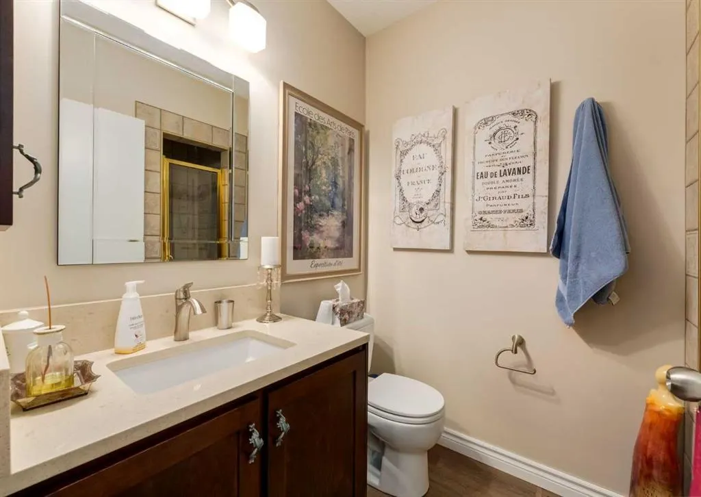 492 Silvergrove Gardens NW