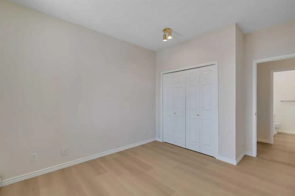 4835 Dalhousie Drive NW #203