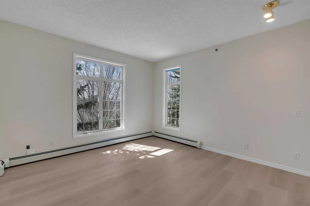 4835 Dalhousie Drive NW #203