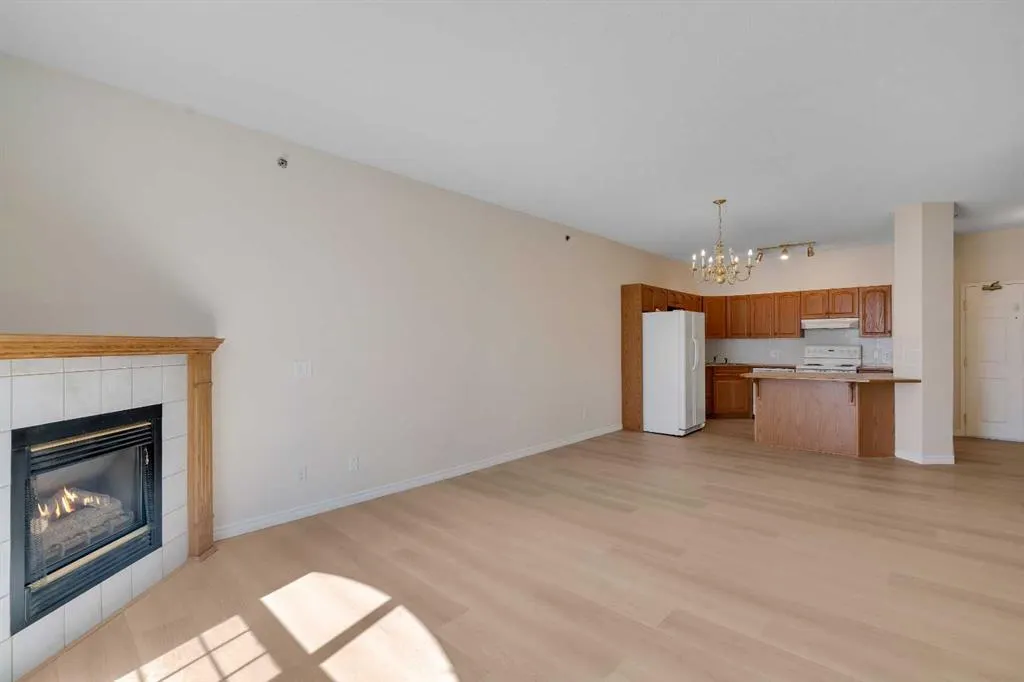 4835 Dalhousie Drive NW #203