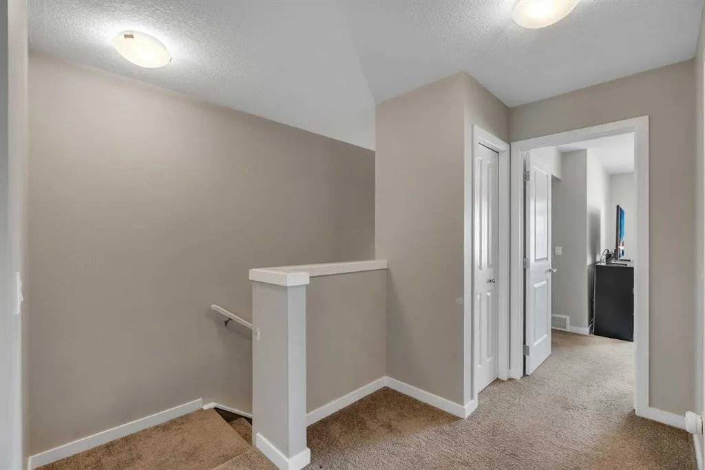 147 Copperstone Park SE