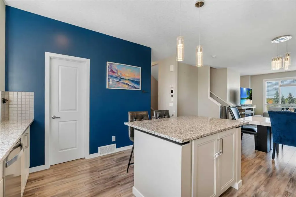 147 Copperstone Park SE