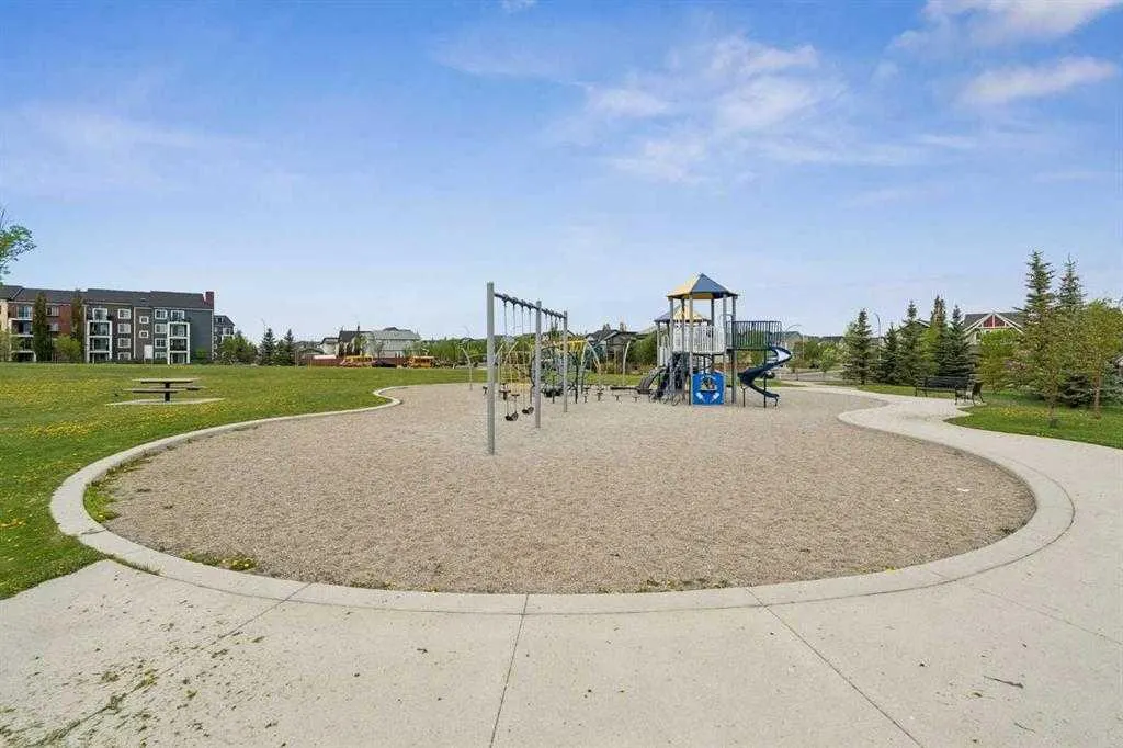 147 Copperstone Park SE