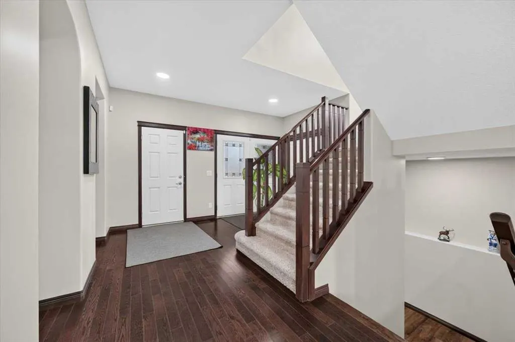 233 Aspenmere Circle