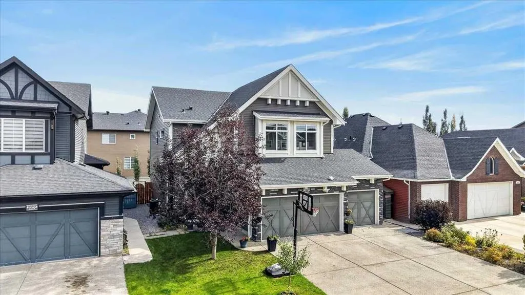 233 Aspenmere Circle