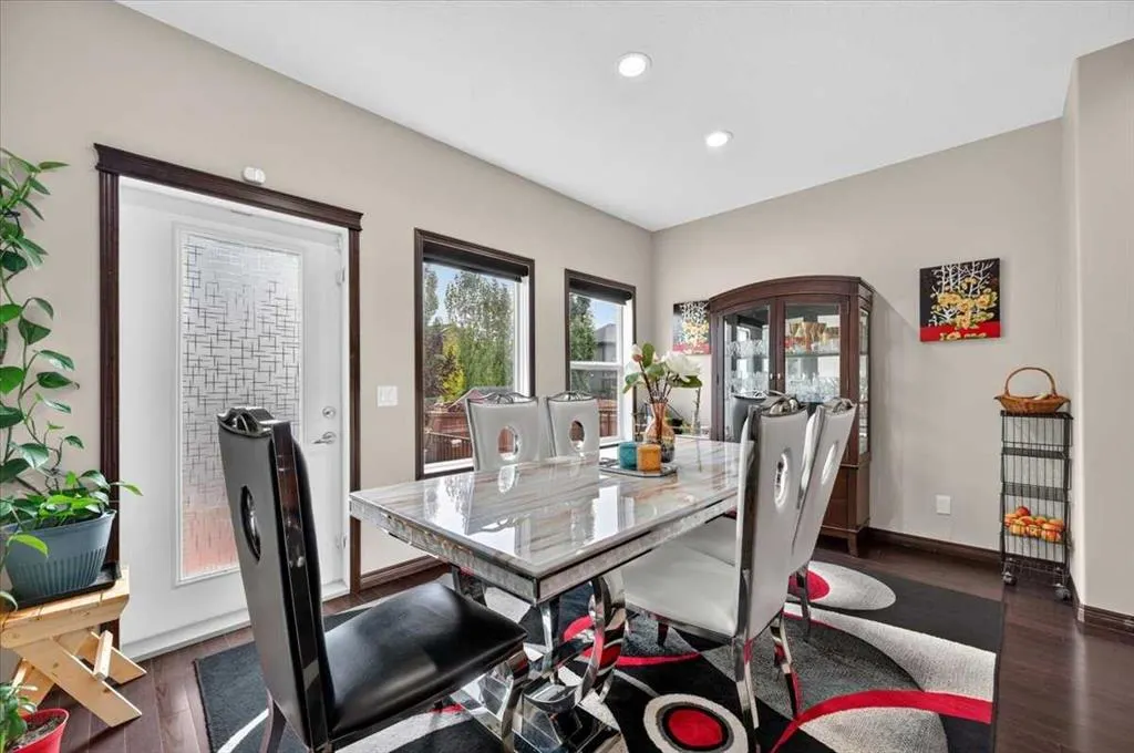 233 Aspenmere Circle