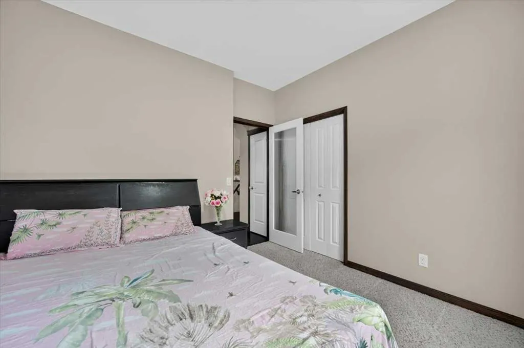 233 Aspenmere Circle