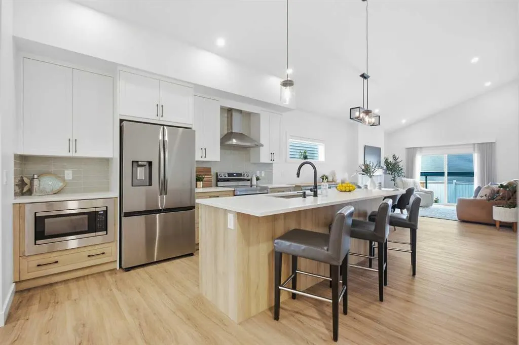 13 Bayview Mews SW