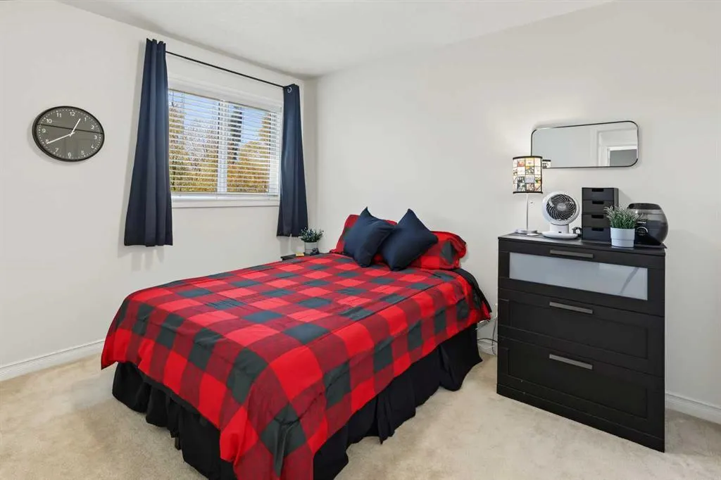 45 Royal Oak Manor NW