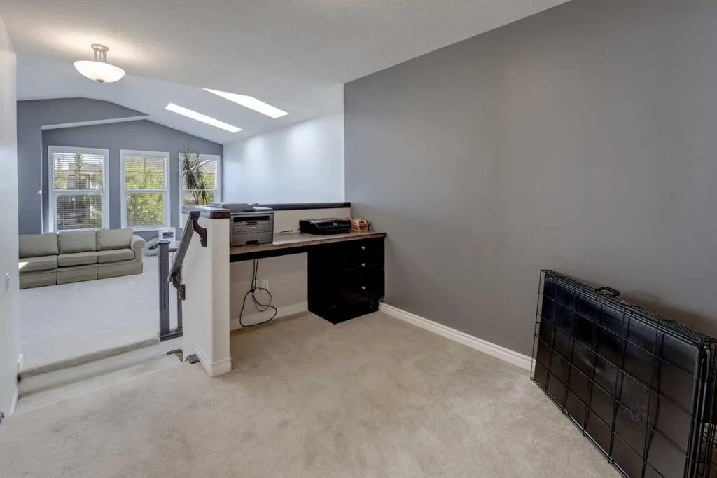 45 Royal Oak Manor NW