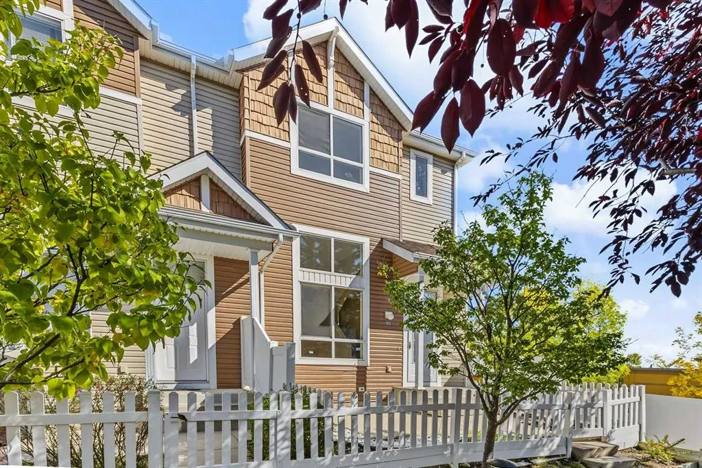 10 Tuscany Court NW