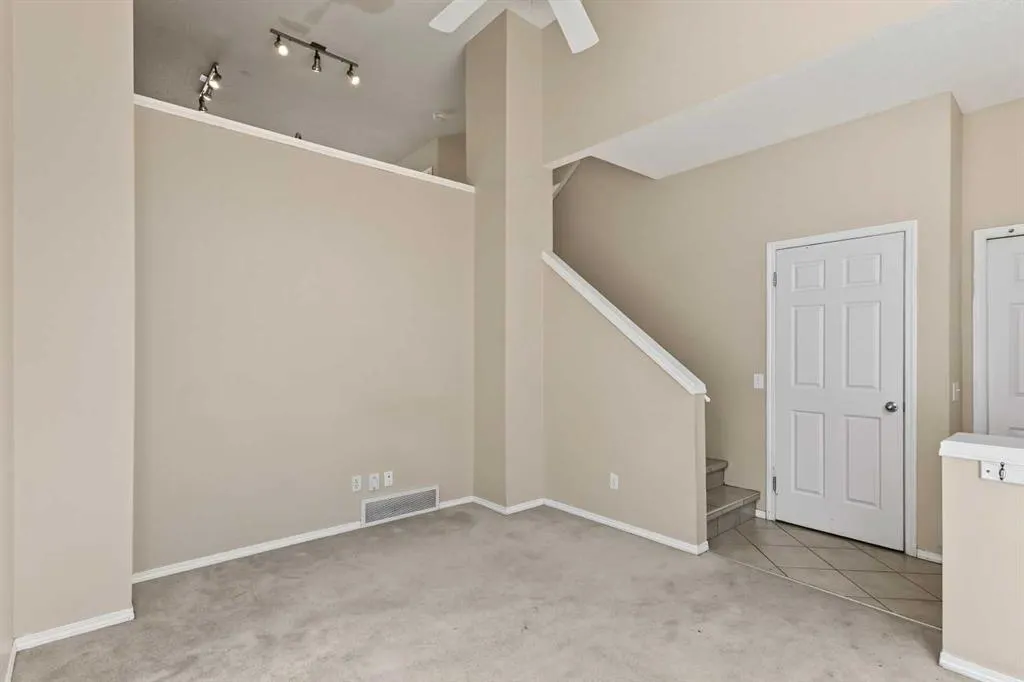 10 Tuscany Court NW