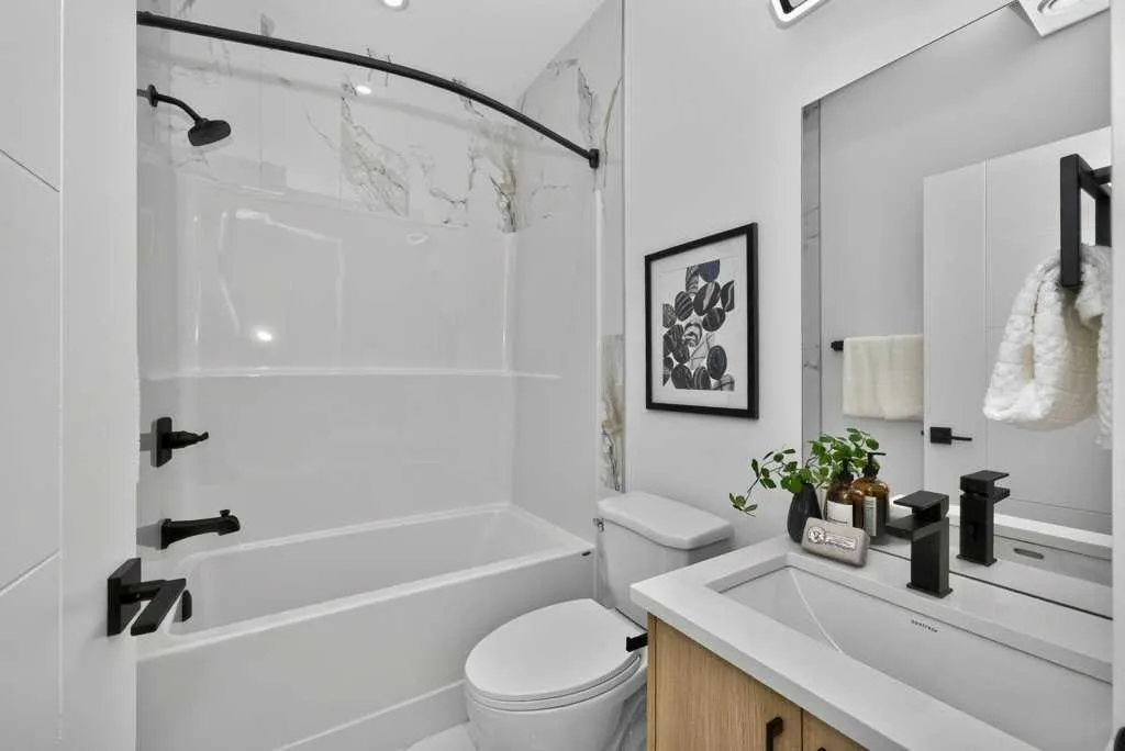 200 Belvedere Boulevard SE #810