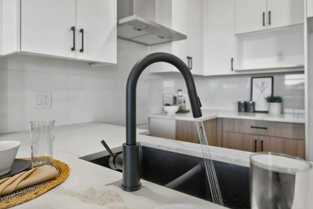 200 Belvedere Boulevard SE #810