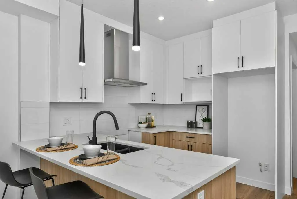 200 Belvedere Boulevard SE #810