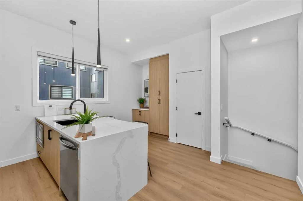 200 Belvedere Boulevard SE #701