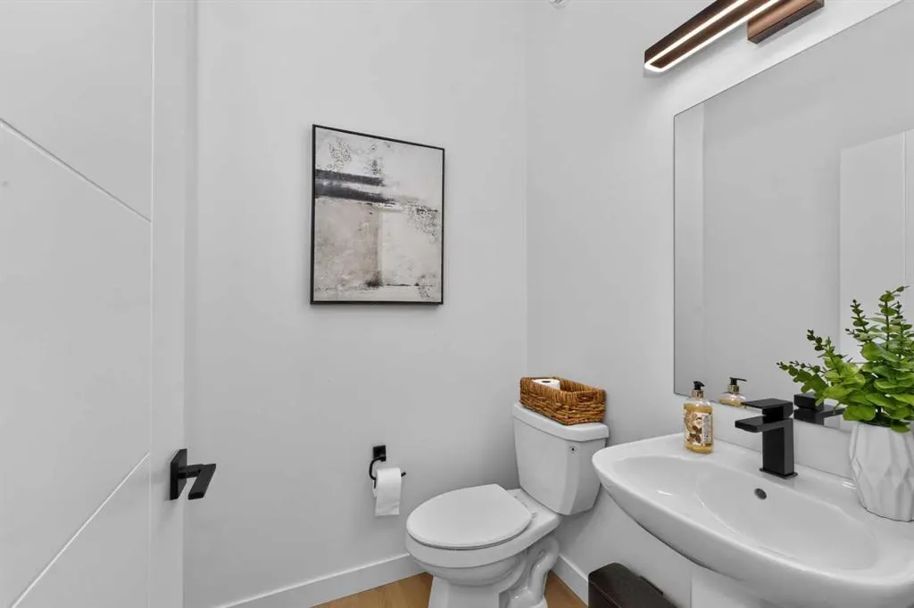 200 Belvedere Boulevard SE #701
