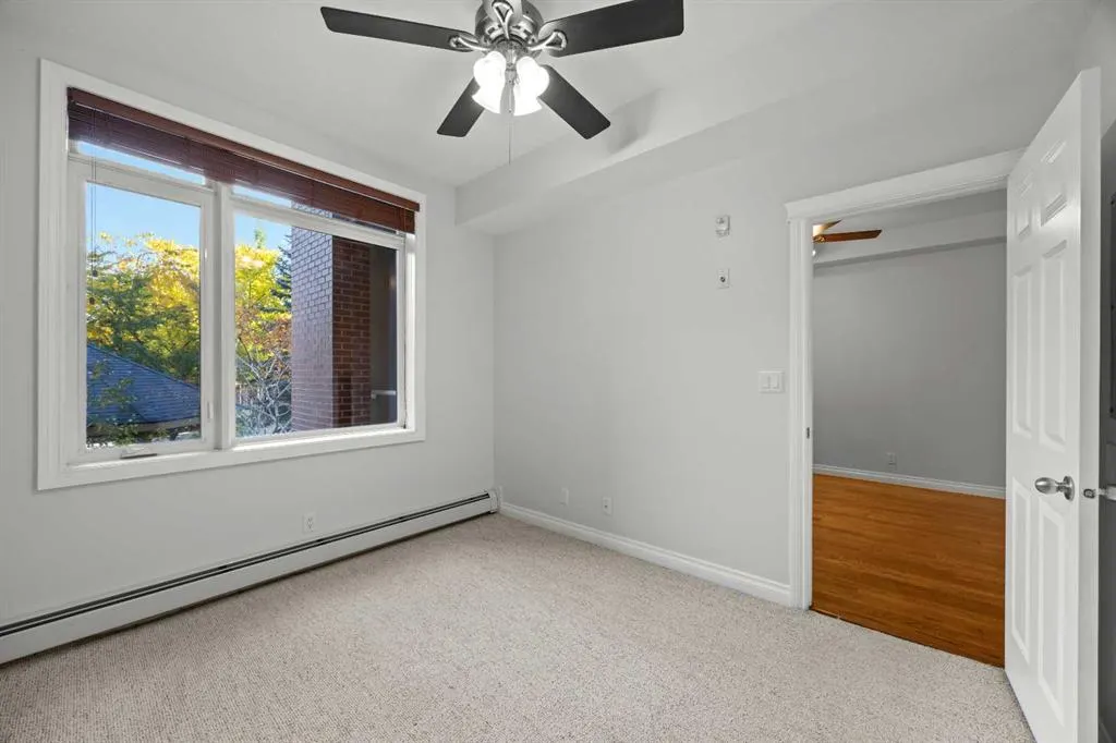 24 Hemlock Crescent SW #3203