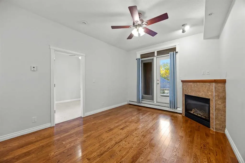 24 Hemlock Crescent SW #3203