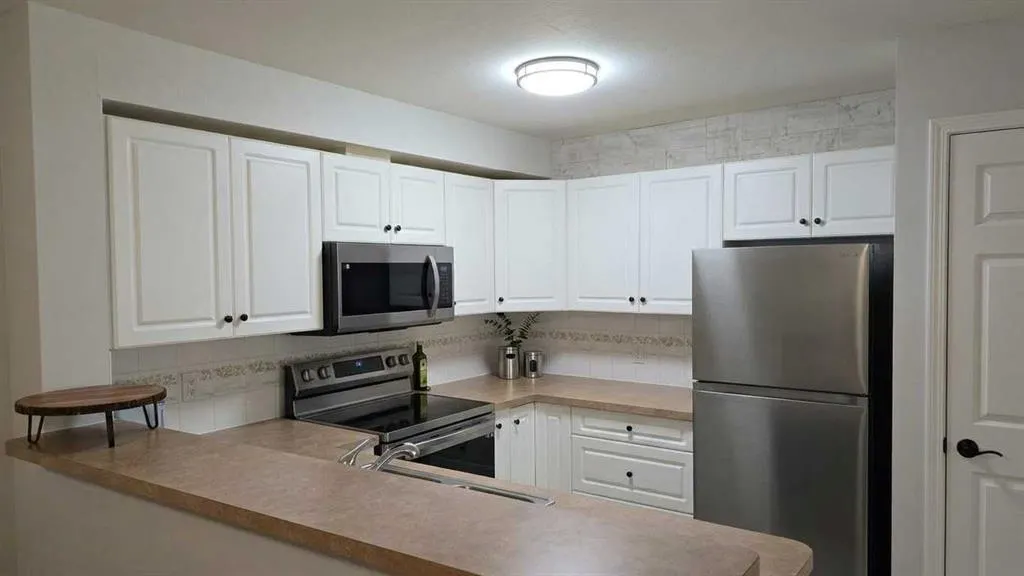 11 Chaparral Ridge Drive SE #2106