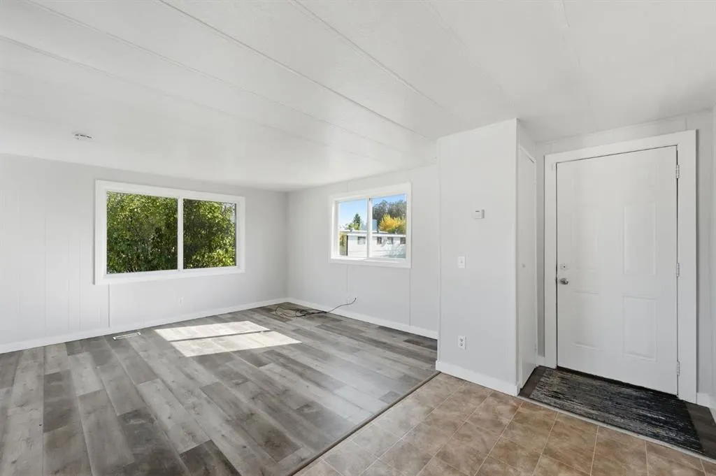 5344 76 Street #75