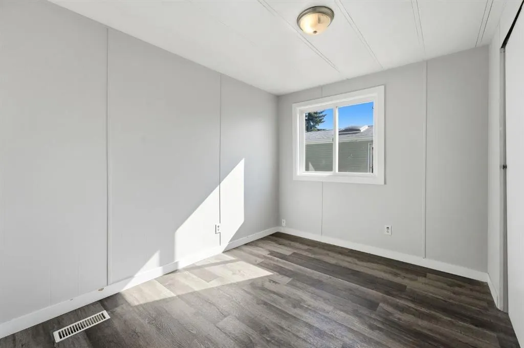 5344 76 Street #75