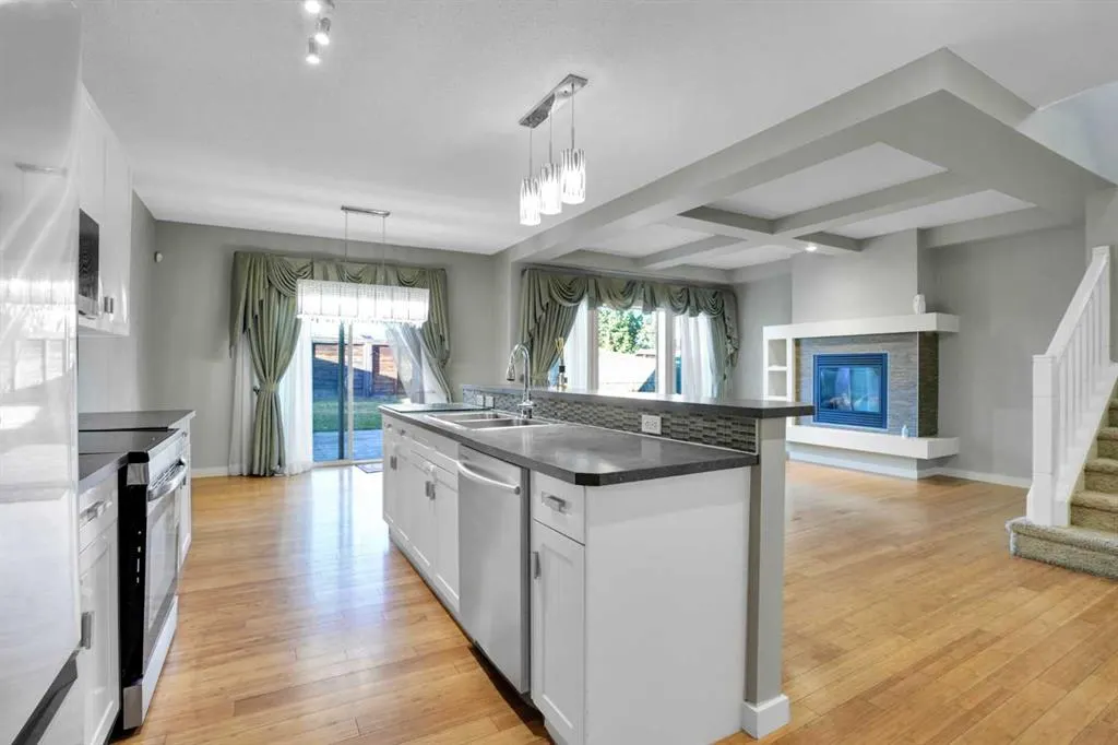 125 Walden Square SE
