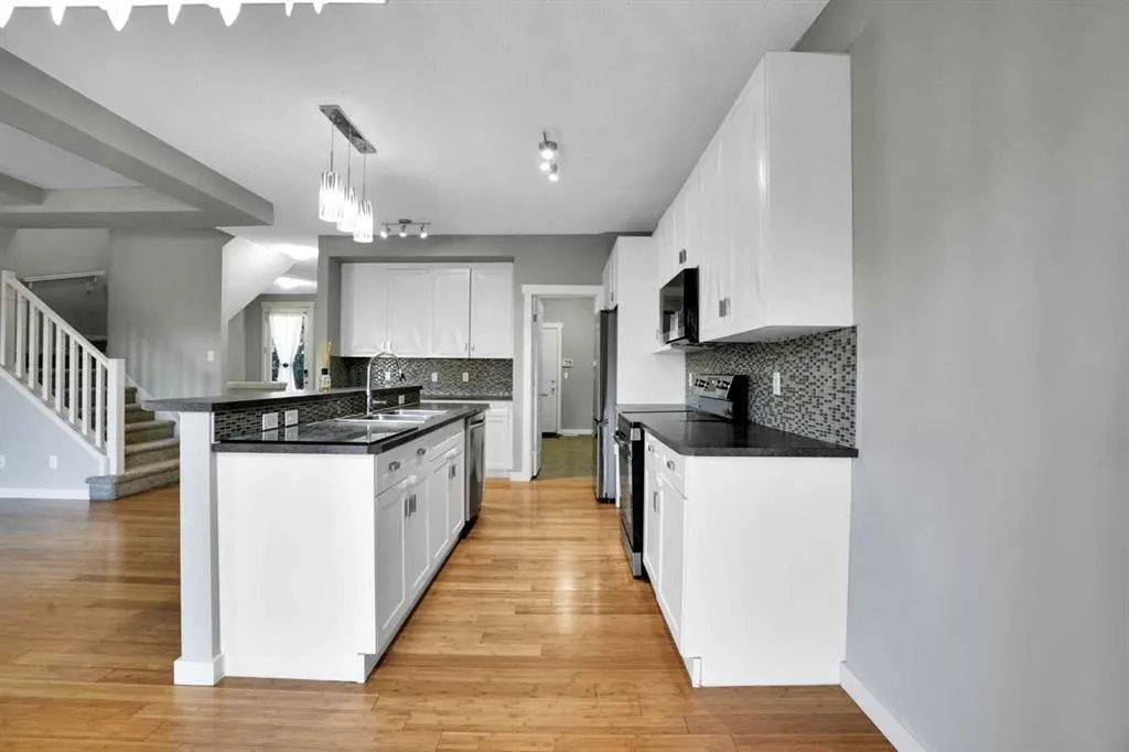 125 Walden Square SE