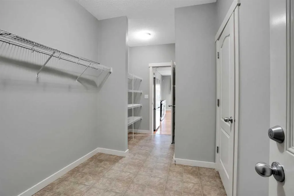 125 Walden Square SE