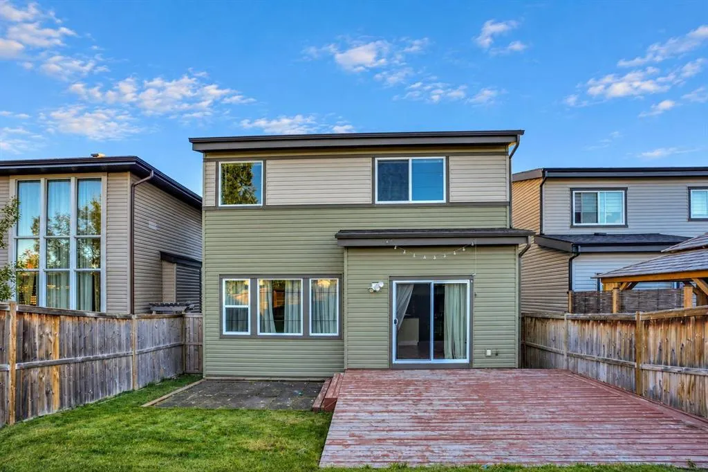 125 Walden Square SE