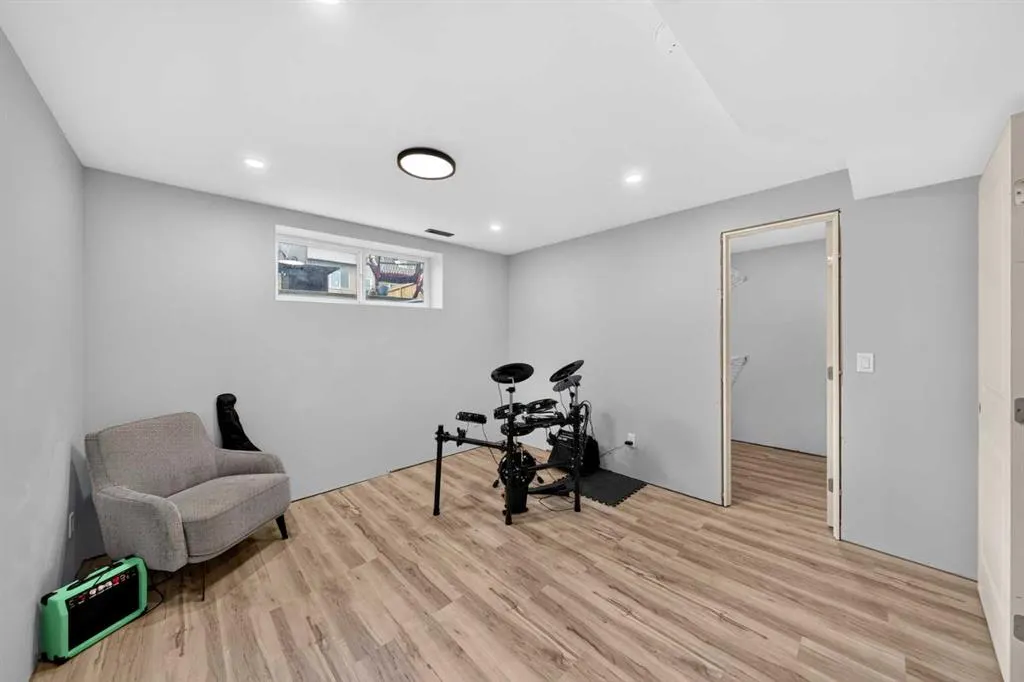 52 Evansborough Way NW