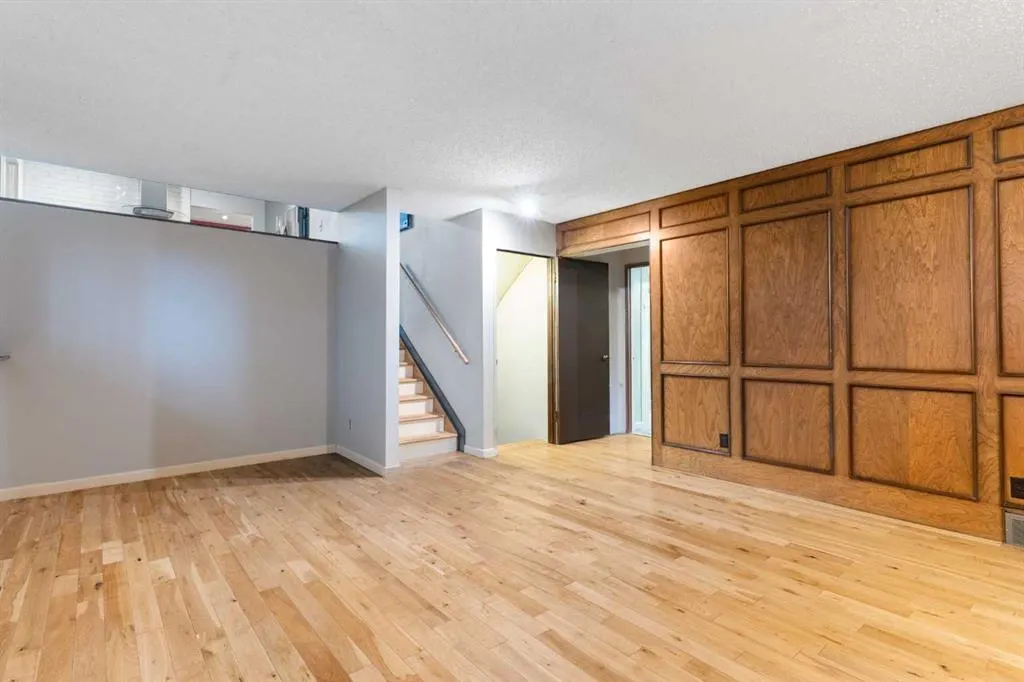 107 Bermuda Close NW