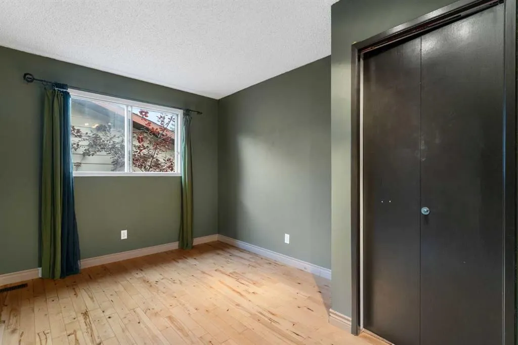 107 Bermuda Close NW