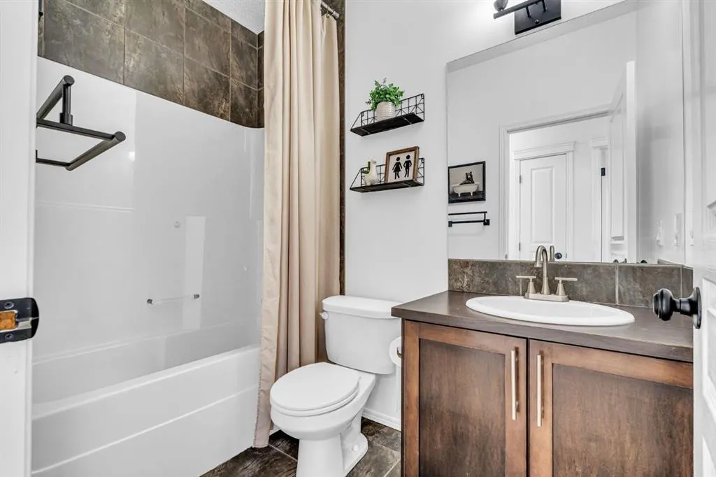 123 Elgin Meadows Way SE