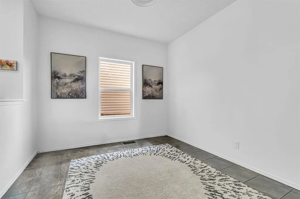 123 Elgin Meadows Way SE