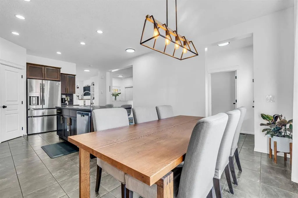 123 Elgin Meadows Way SE