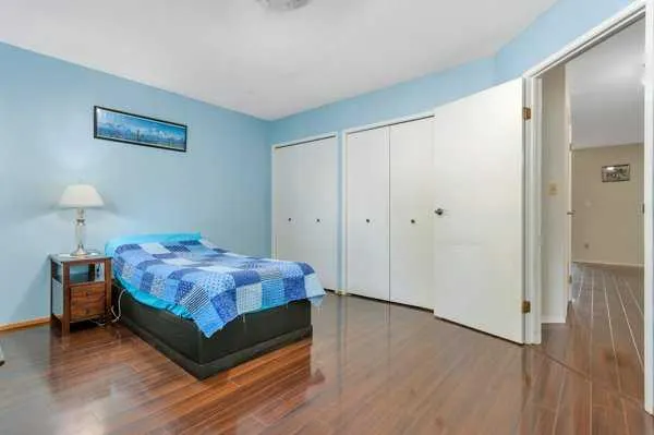 240 Ebert Close