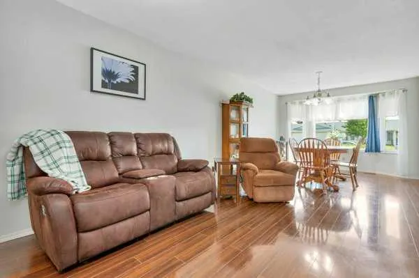 240 Ebert Close